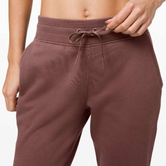 NWT Lululemon Warm Down Jogger - Picture 8 of 8